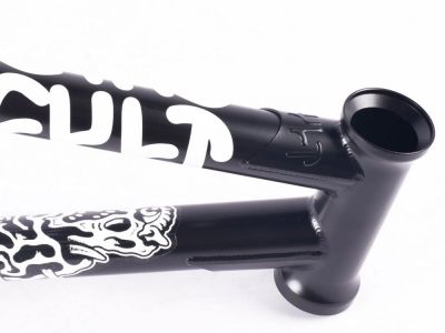 Rahmen Cult Corey Walsh Signature
